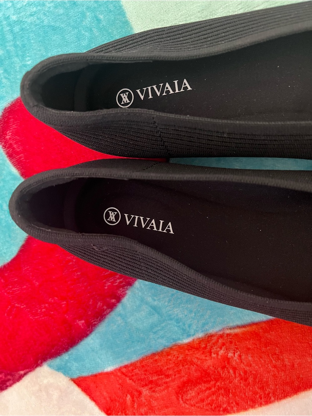 Vivaia Margot size 40 Black. Square toe, V-cut, slip on. NWOT - Picture 5 of 7